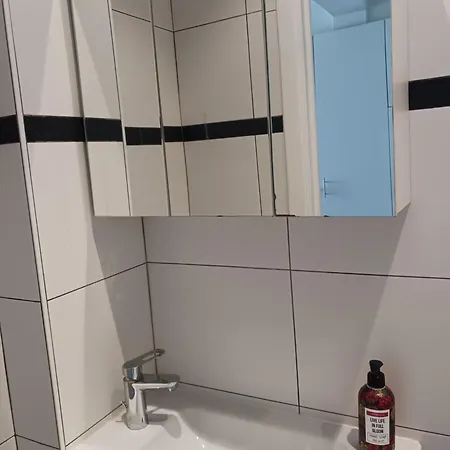 Hert Vlakbij Zee *